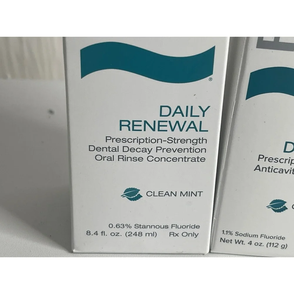 Fluoridex Daily Renewal Oral Rinse 8.4oz & Daily Defense Toothpaste 4oz Mint Set